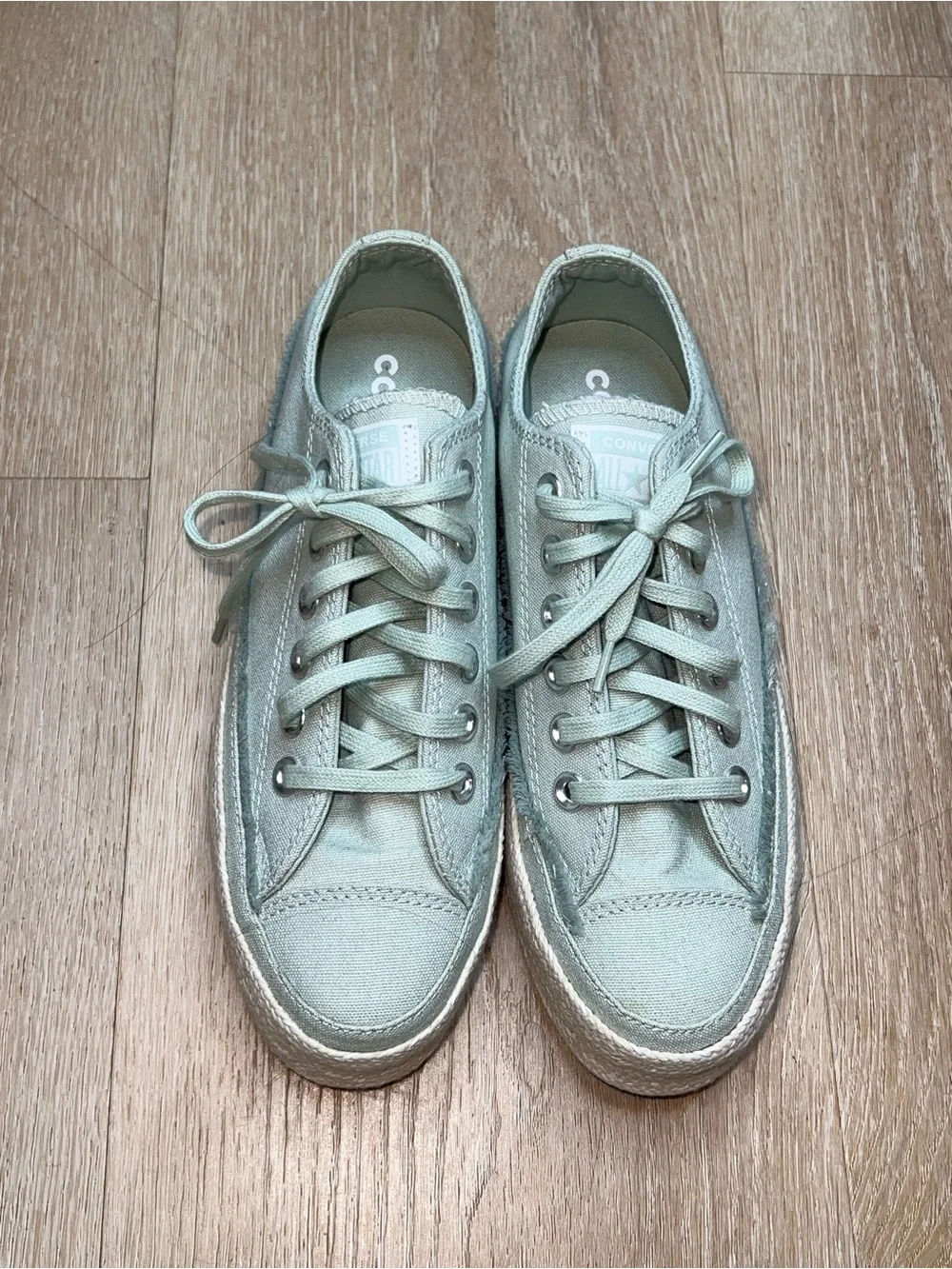 Converse mint green